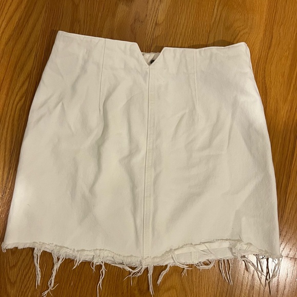 NWOT revolve grlfriend white button up skirt 🤍 - Picture 4 of 4